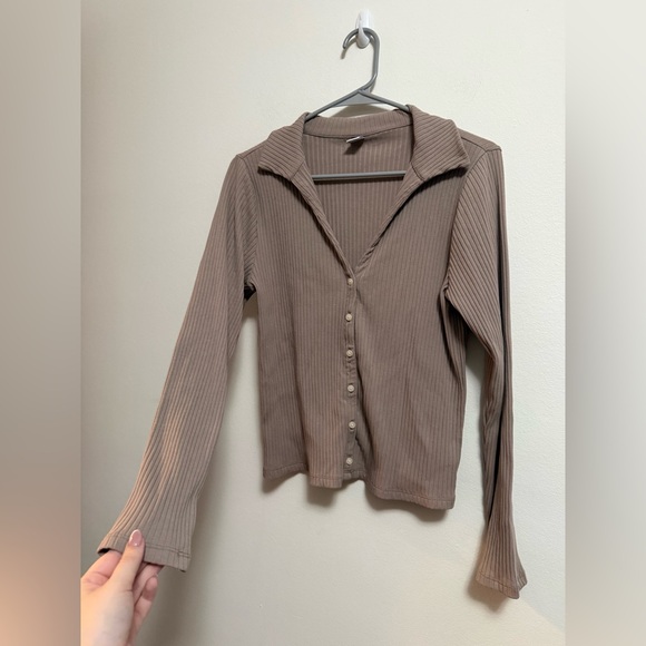 Old Navy Brown Ribbed Button-Down Shirt - Picture 2 of 4